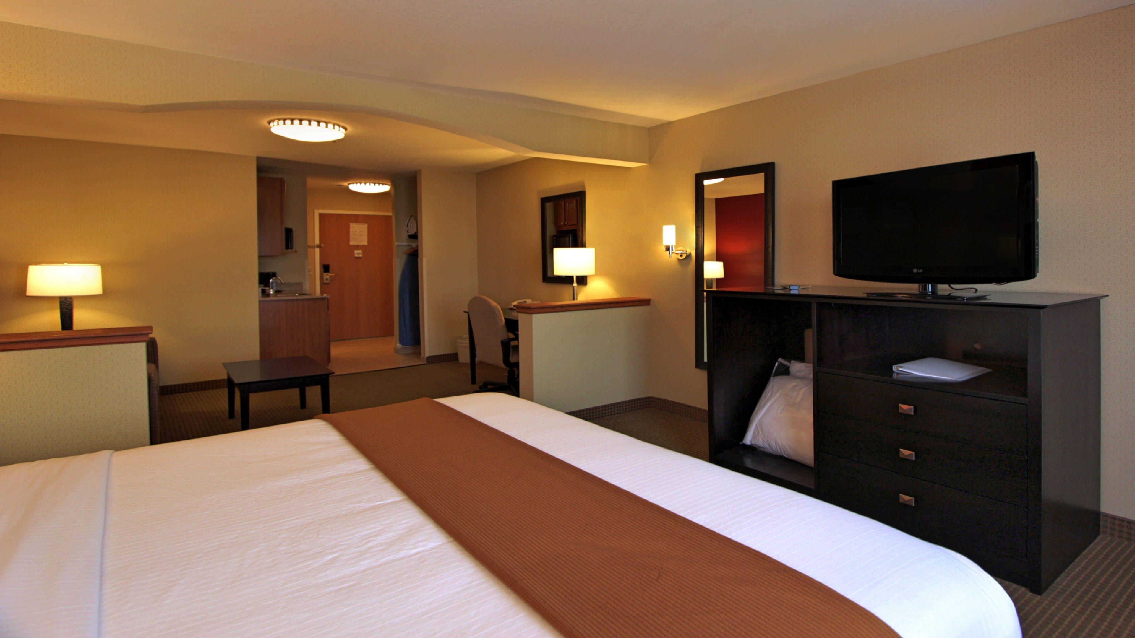 Holiday Inn Express Hotel & Suites Defiance By Ihg Exterior photo